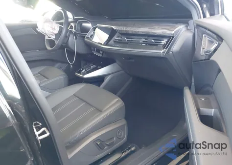 2024 Audi Q4 E-Tron Premium Plus 55 Quattro из США, поврежденный, VIN WA1LUBFZXRP049711